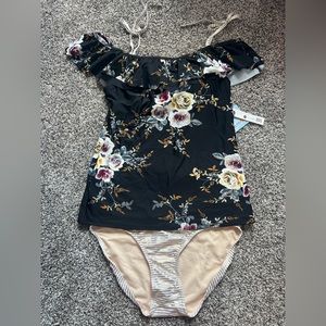 Off the Shoulder Floral Tankini